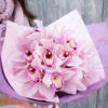 Букет из 11 розовых орхидей