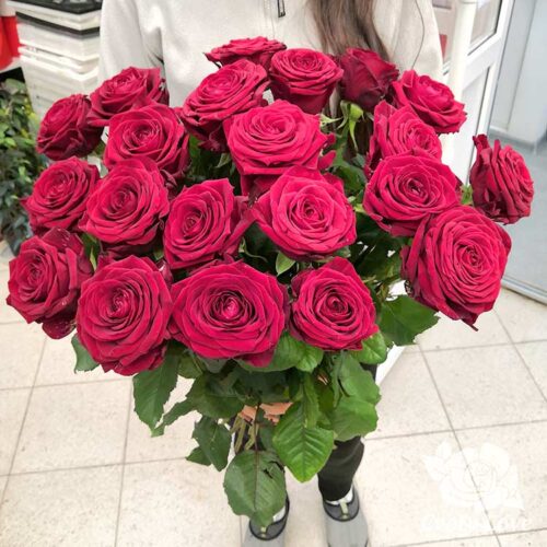 Букет из 21 красной розы